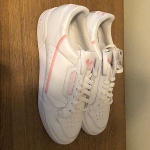 NWT Adidas Originals Continental 80 W